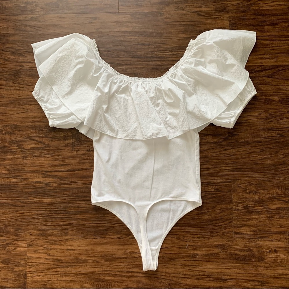 FREE PEOPLE Off Shoulder Ruffled Bodysuit White - Picture 5 of 6